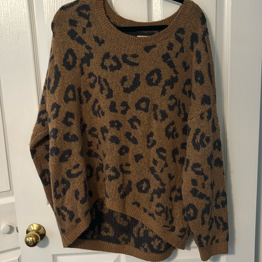 Abercrombie Knit Leopard Sweater Size:XL